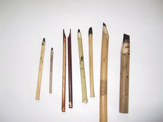 أدوات الكتابة
